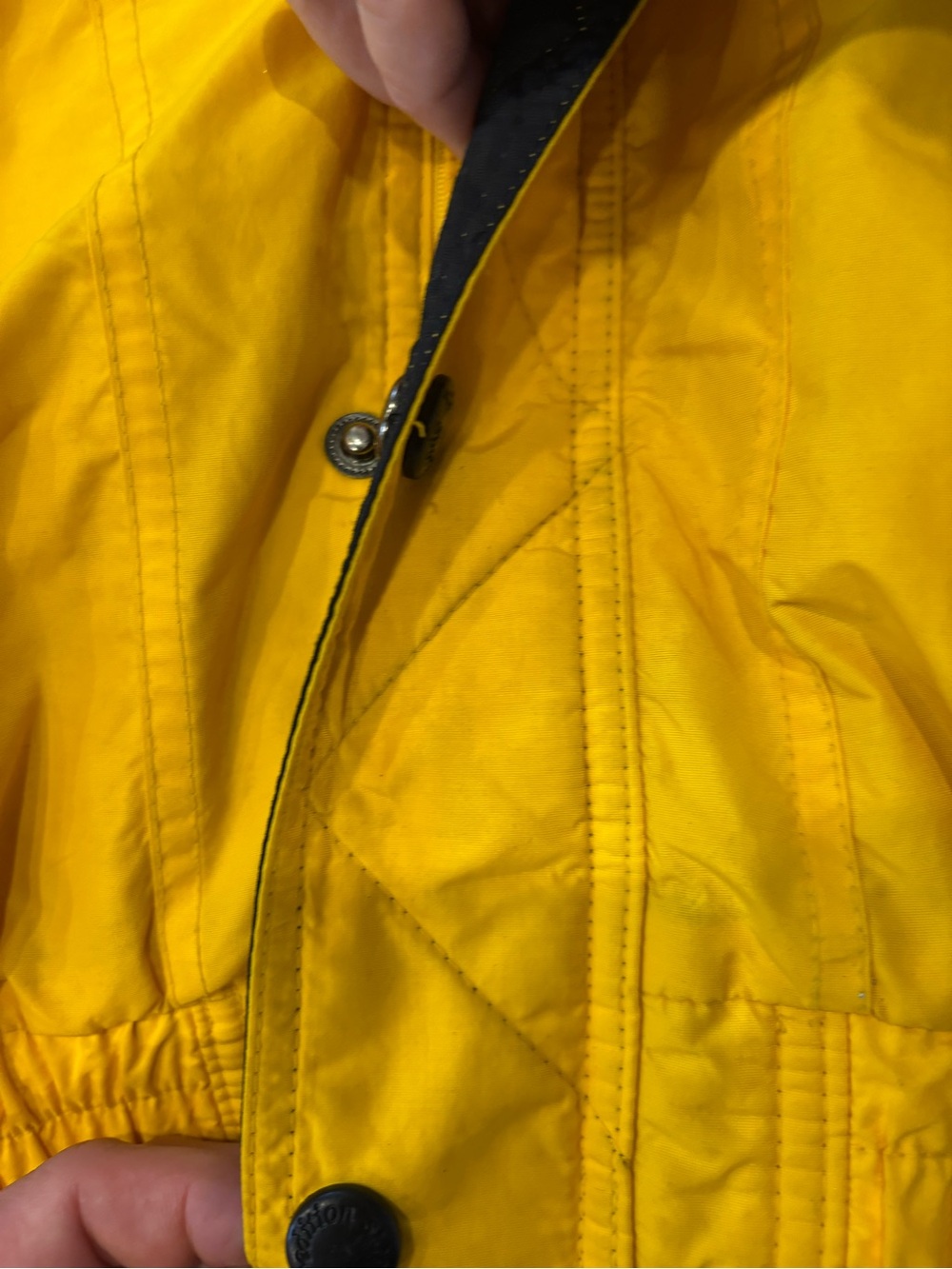 Vintage 90s - Men's Yellow and Black Insulated Bomber Jacket - Picture 7 of 14